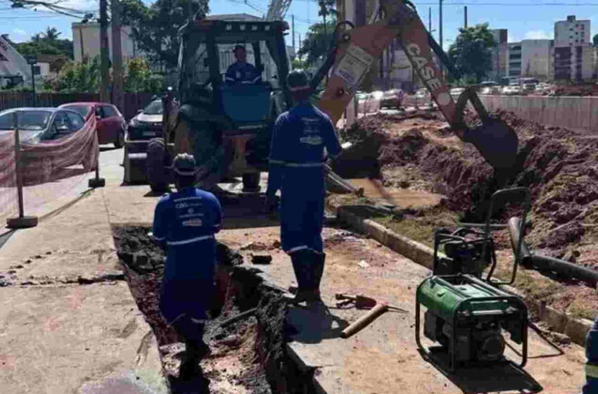  Ruptura de tubulação de água deixa cinco bairros de Salvador sem abastecimento