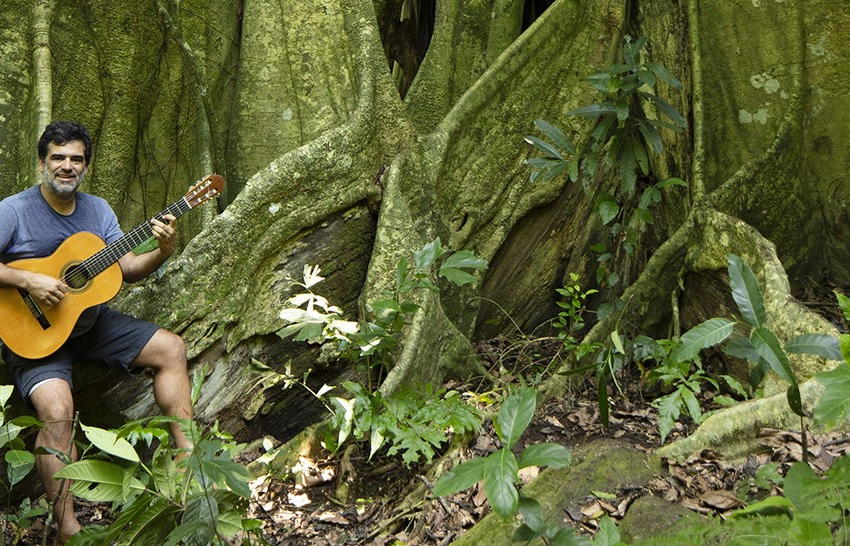  Pedro Miranda apresenta ‘Nada de novo’ no quinto álbum solo, ‘Atlântica senhora’, depois de lançar sete singles