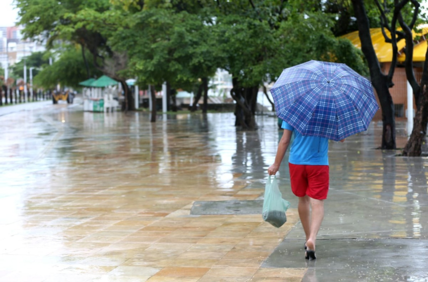  Funceme emite aviso de chuvas intensas para o Ceará; veja a previsão para o fim de semana