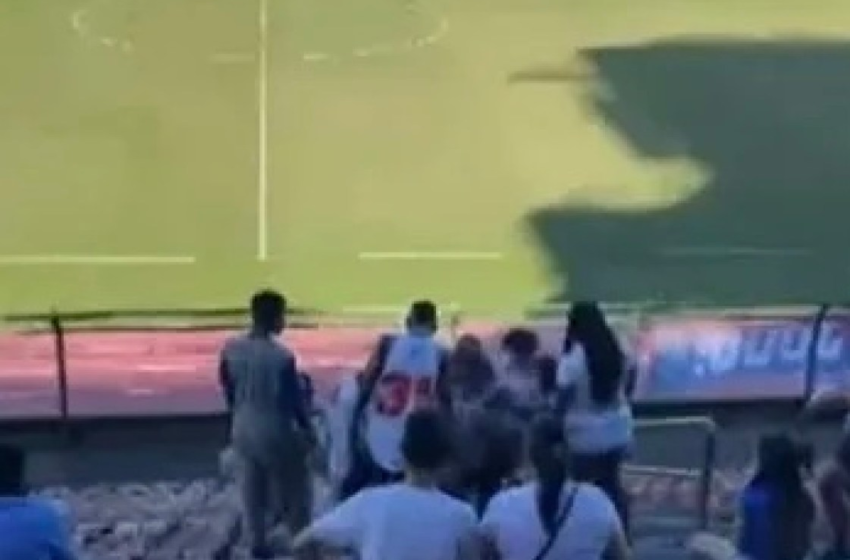  Jogadoras são agredidas por torcedoras do Bahia em estádio de futebol em Salvador