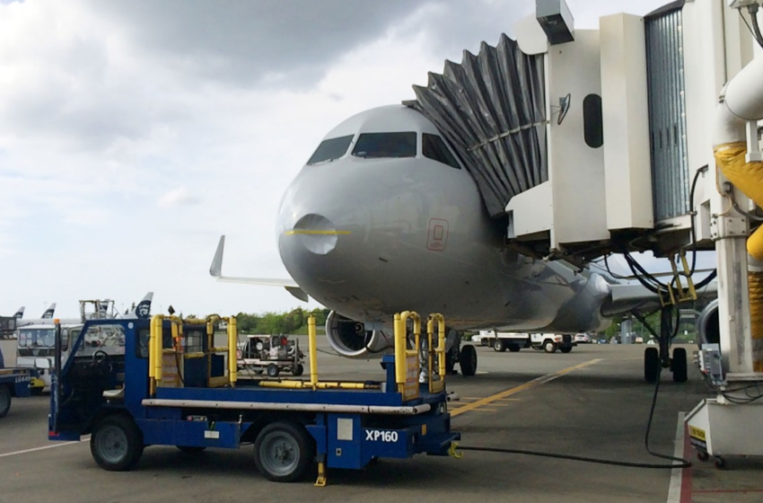  Bêbado, carregador de bagagens dorme em avião em Kansas e acorda em Chicago